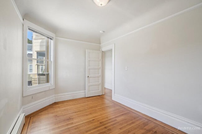 Building Photo - 1208 Cole St