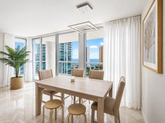 Building Photo - 16500 Collins Ave