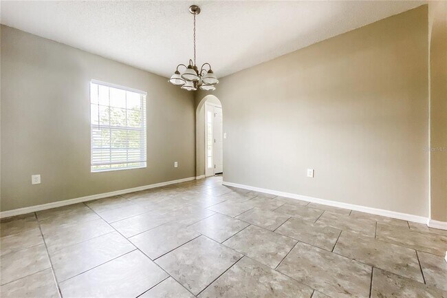 Building Photo - 13336 Brewster Rd