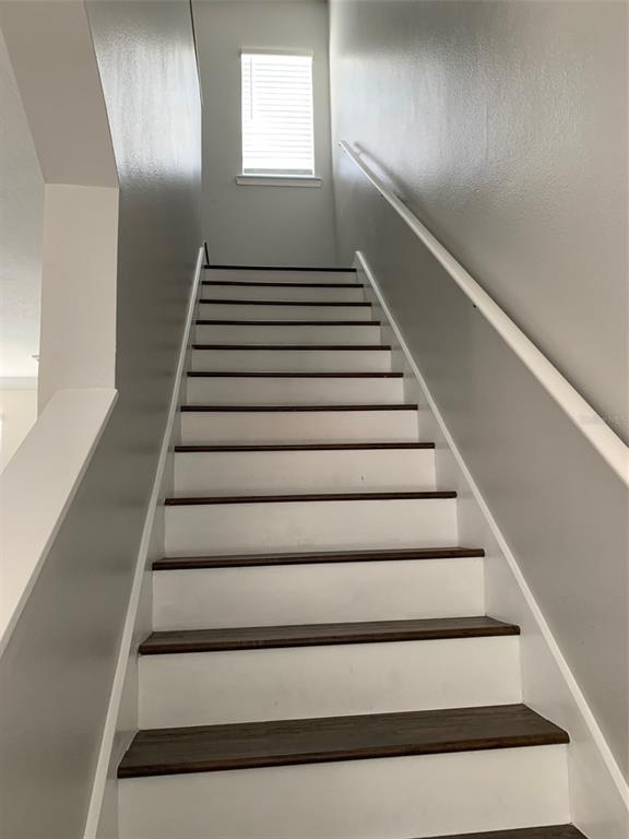 Building Photo - 608 S Matanzas Ave
