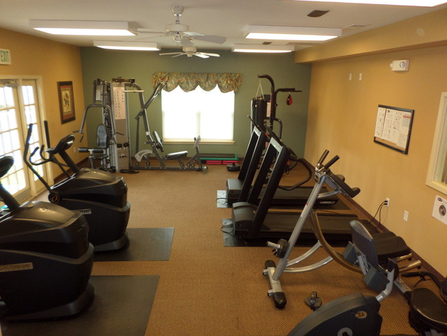 Gimnasio - Woodbridge Commons Apartments