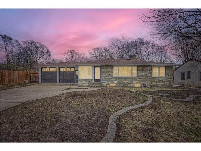 Building Photo - 3808 Welcome Ave N