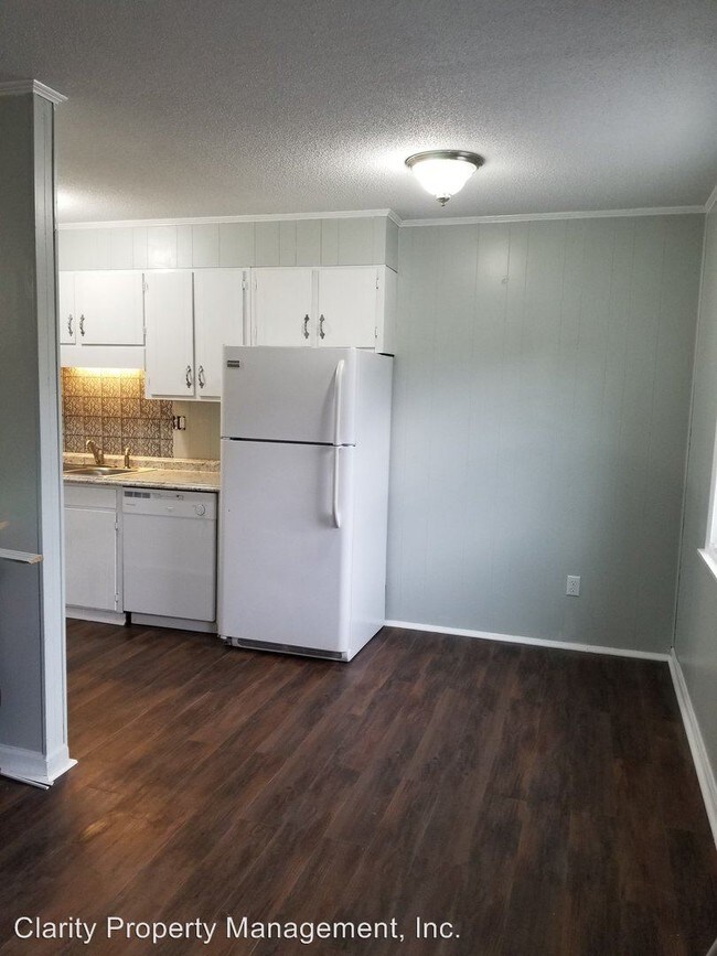Foto del edificio - 1380 Village Oaks Cir NW