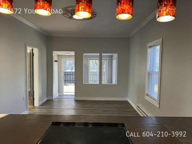 Building Photo - Updated Rancher-Pet Friendly