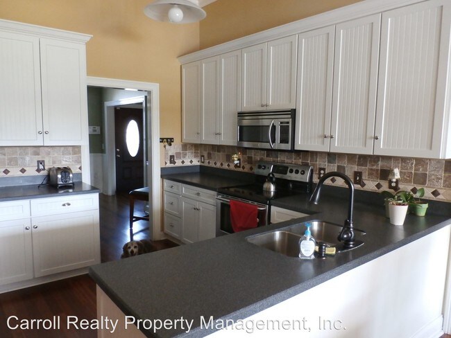 Building Photo - 3325 Nautical Dr