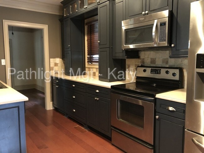 Building Photo - 1774 Ridgeway Ave NW, Atlanta, GA, 30318