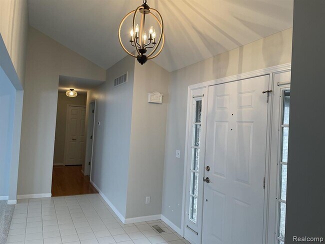 Foto del edificio - 1032 Wheatfield Dr