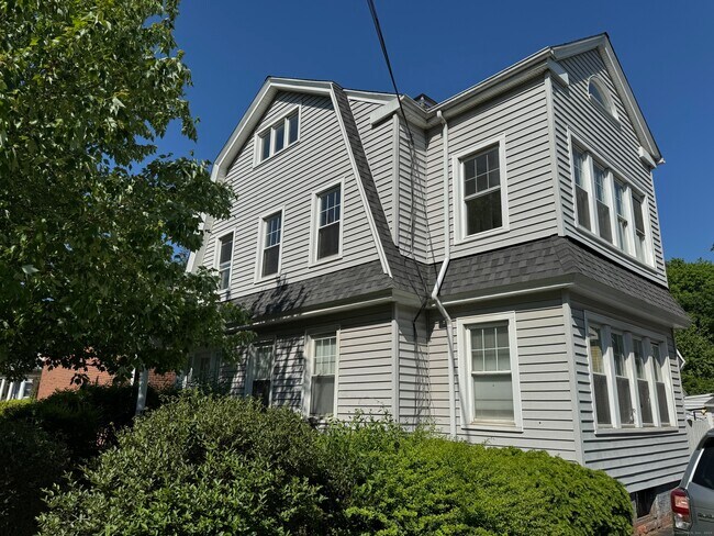 Foto del edificio - 1253 Forest Rd