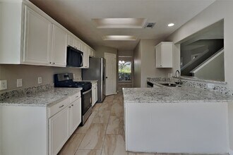 Building Photo - 19731 Village Ridge Dr
