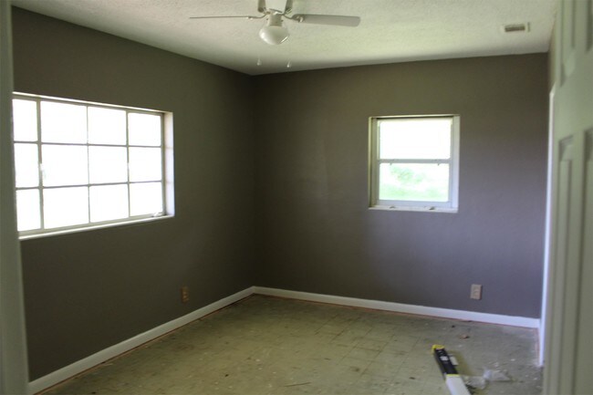 Building Photo - 2002 Keystone Ave