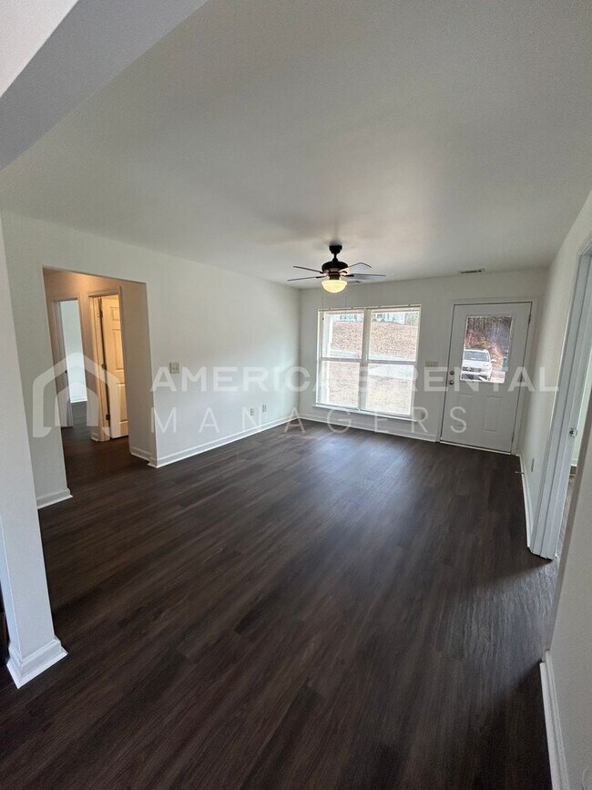 Foto del edificio - Home For Rent in Odenville, AL...Available...
