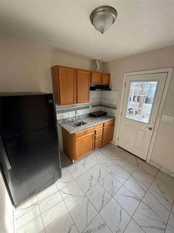 Foto del edificio - 6020 Harcourt Ave