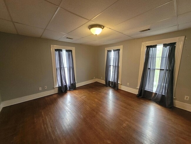 Building Photo - 407 Colville St