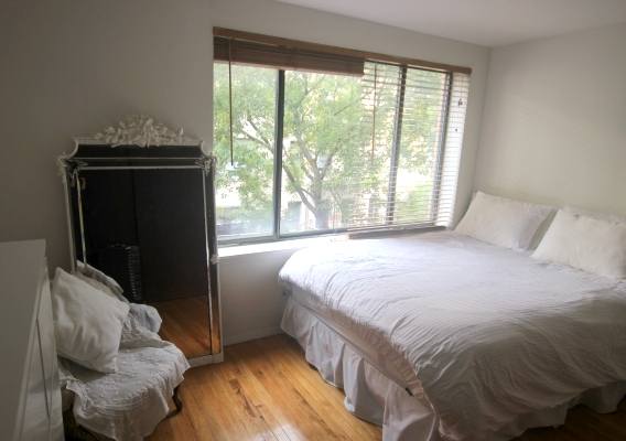 Primary Photo - 10 Jones St