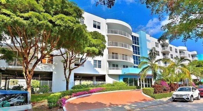 Foto del edificio - 1555 N Treasure Dr