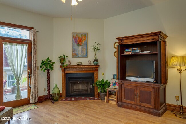 Foto del edificio - 2716 Oak St