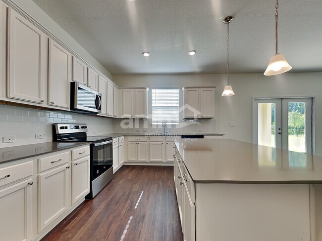 Building Photo - 20557 Calla Lily Dr