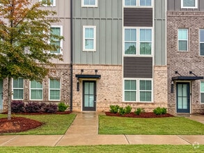 Building Photo - 1136 Buice Lake Pky