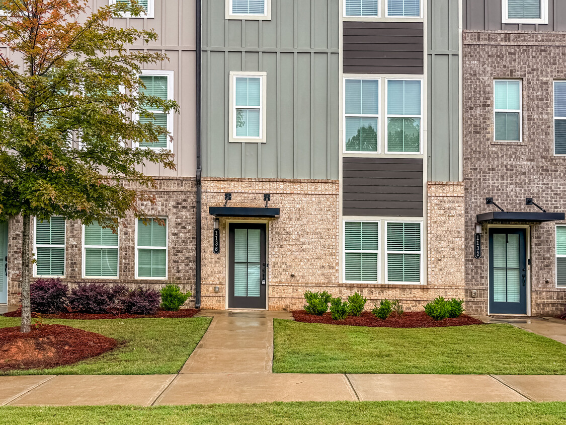 Foto principal - 1136 Buice Lake Pky