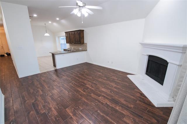 Building Photo - 4616 Daisy Leaf Dr