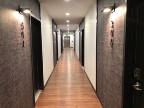 Interior Photo - 9 E. Mount Royal