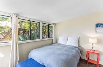 Building Photo - 408 W Ortega St