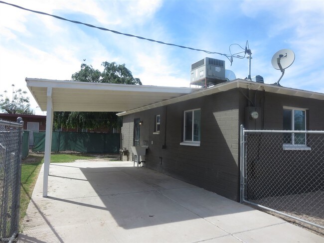 Foto del edificio - 2 br, 1 bath House - 301 W Highland A Unit A
