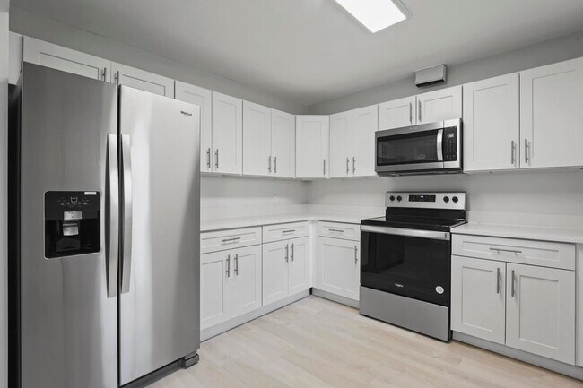 Foto del edificio - 1201 NW 7th Ct