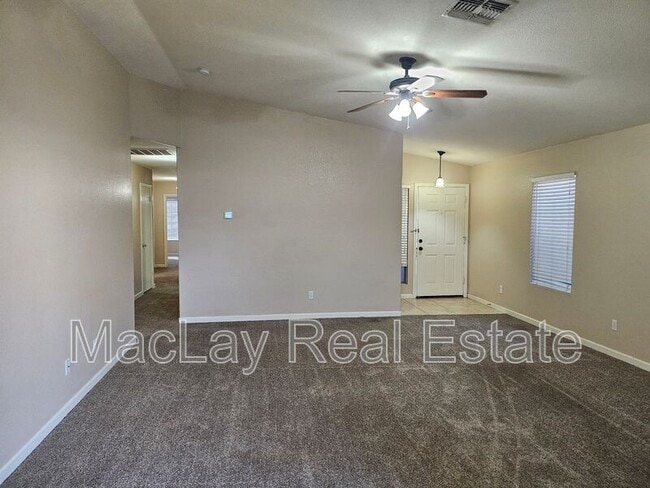 Building Photo - 842 E Impreria St