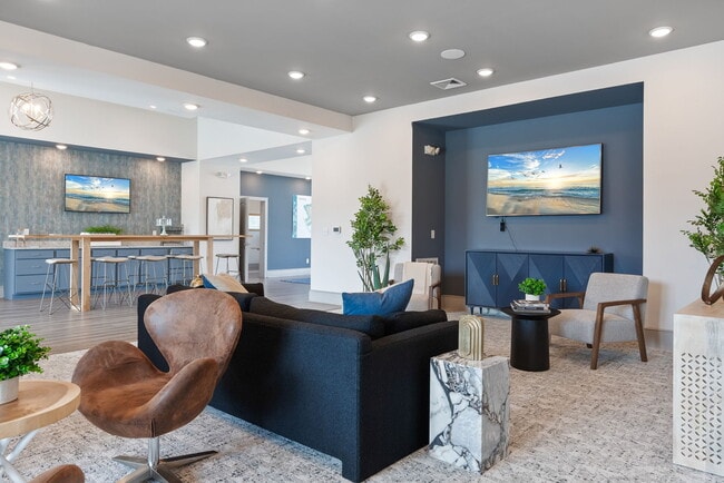 Building Photo - The Grand at Carolina Forest