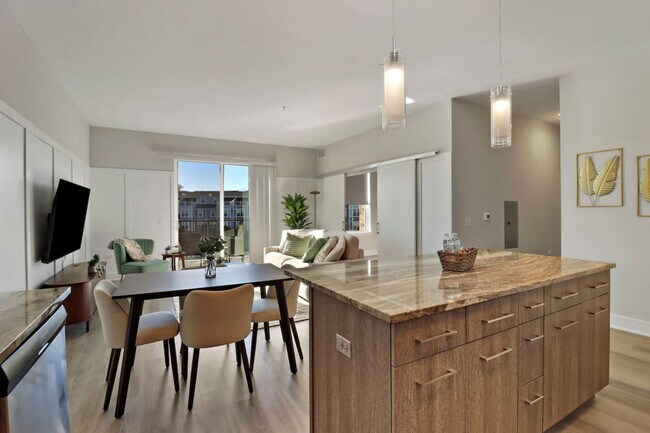 Foto del edificio - 28294 Ferry Rd