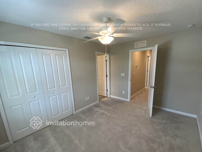 Foto del edificio - 667 Cherry Ridge Dr