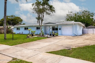 Building Photo - 2502 Plantation Dr
