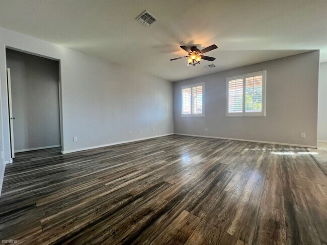 Building Photo - 3 br, 2.5 bath House - 16121 West Desert F...