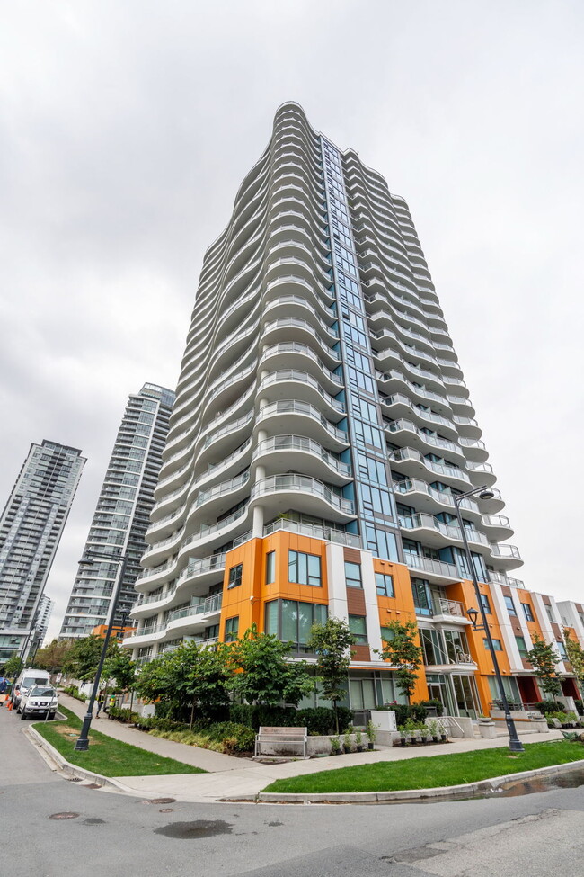 Building Photo - 13318 104 Av