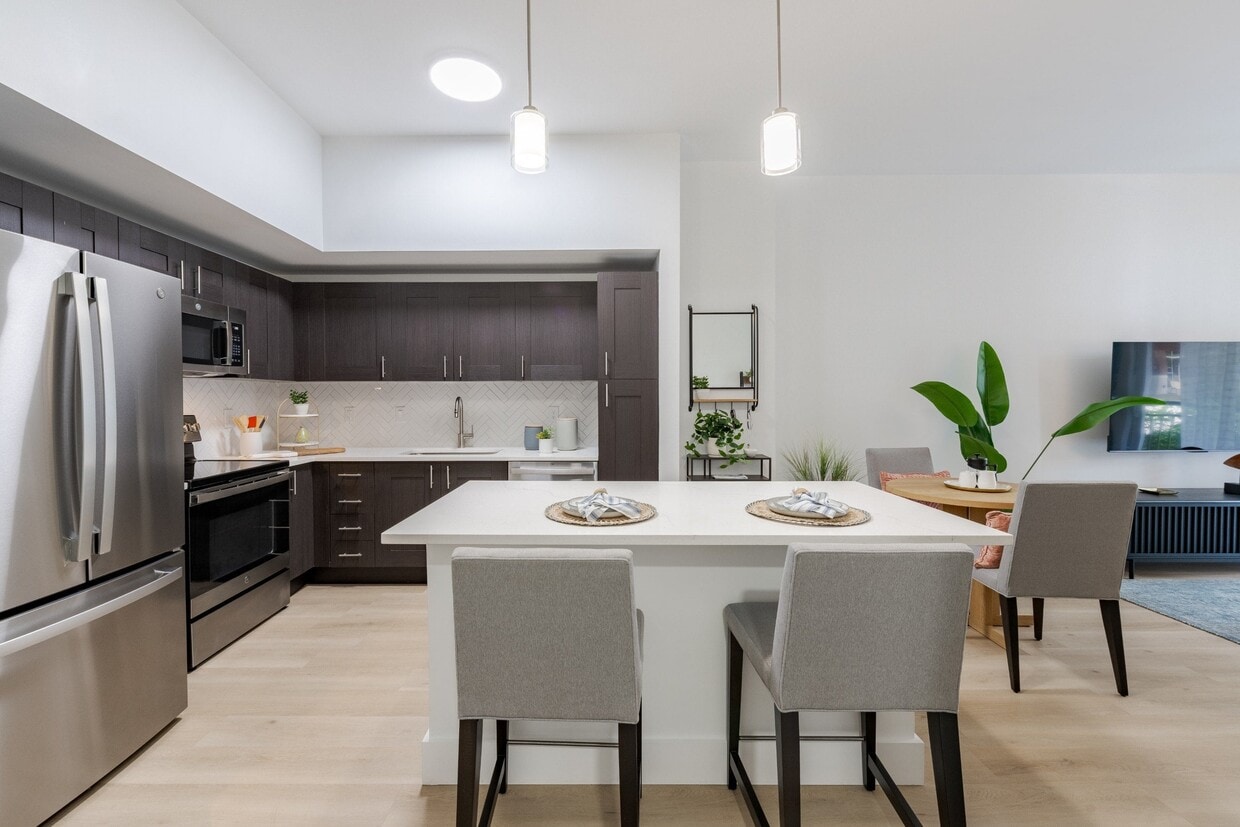 Modern Kitchen at One Plantation Apartments in Plantation, FL 33324 - One Plantation