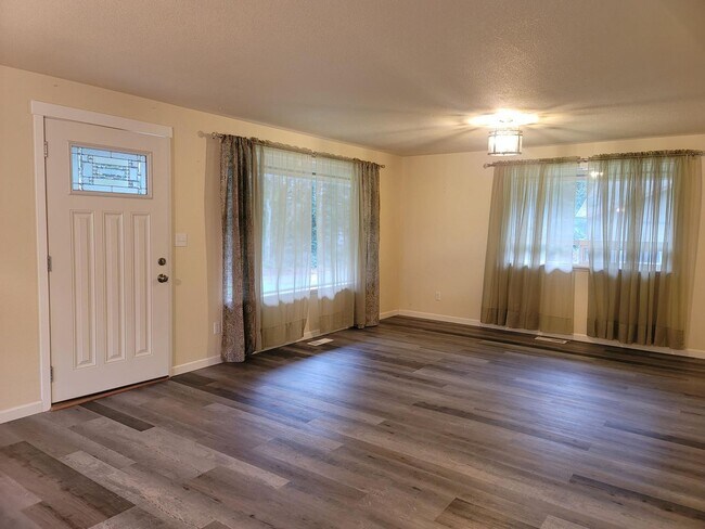 Foto del edificio - 2 Bedroom Rambler in Suquamish!