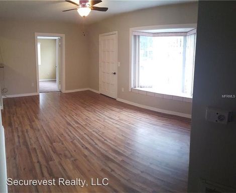 Building Photo - 5523 Magnolia Way