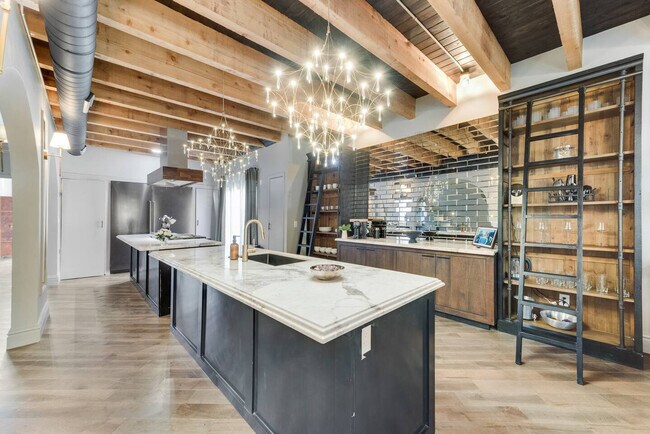 Foto del edificio - 717 Ridgeway St