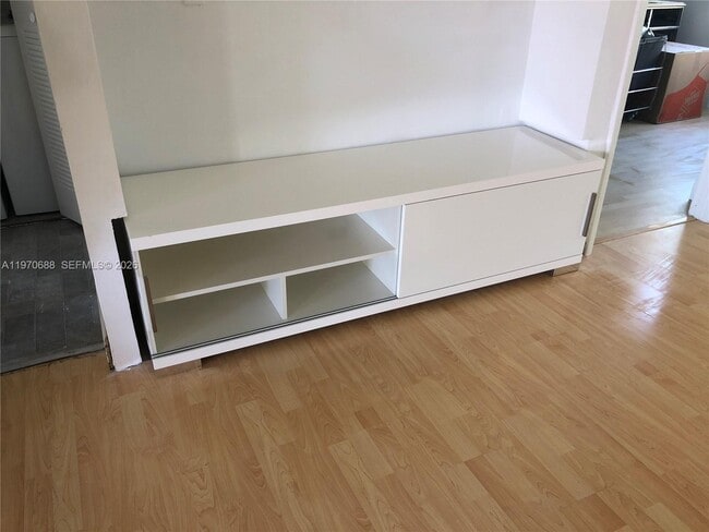 Foto del edificio - 18336 NW 68th Ave