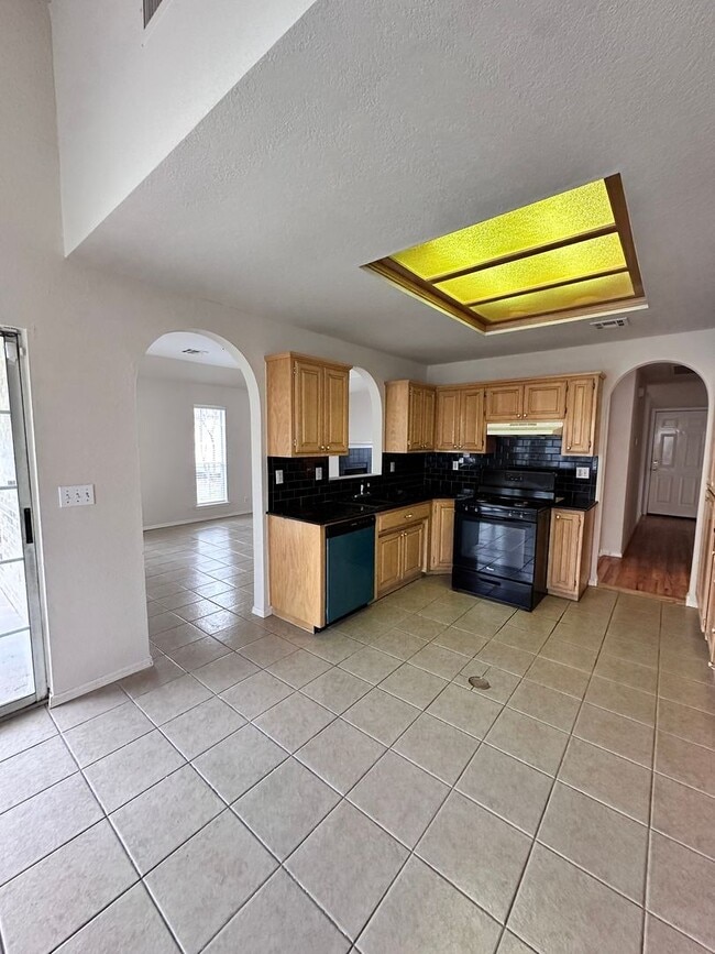 Building Photo - Home for Lease