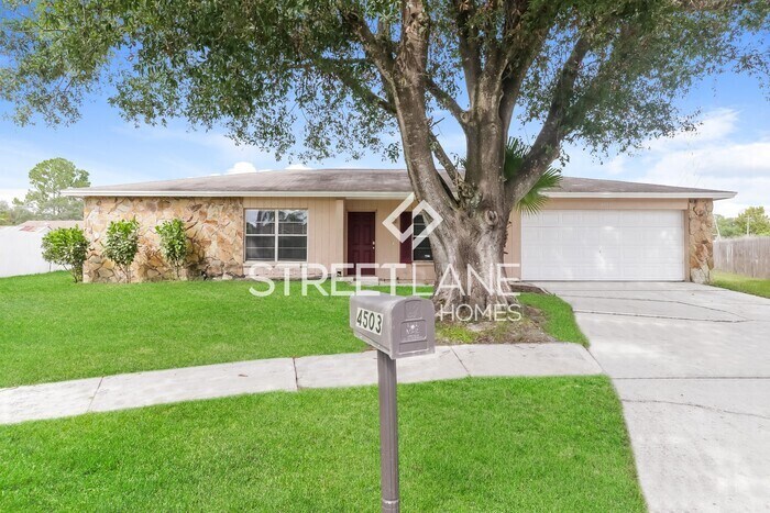 Primary Photo - NOW OFFERING FIRST FULL MONTH FREE IF MOVE...