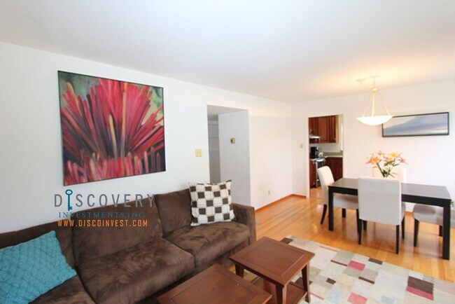 Foto del edificio - Charming Mid-Century Piedmont Home
