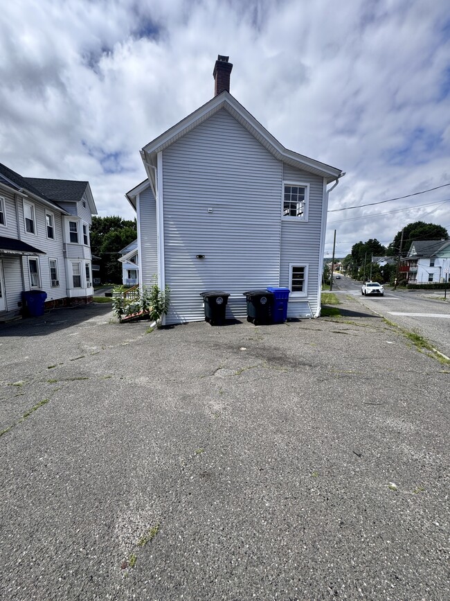 Building Photo - 110 Brookside Ave
