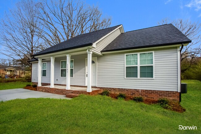 Building Photo - 1101 Lundix St