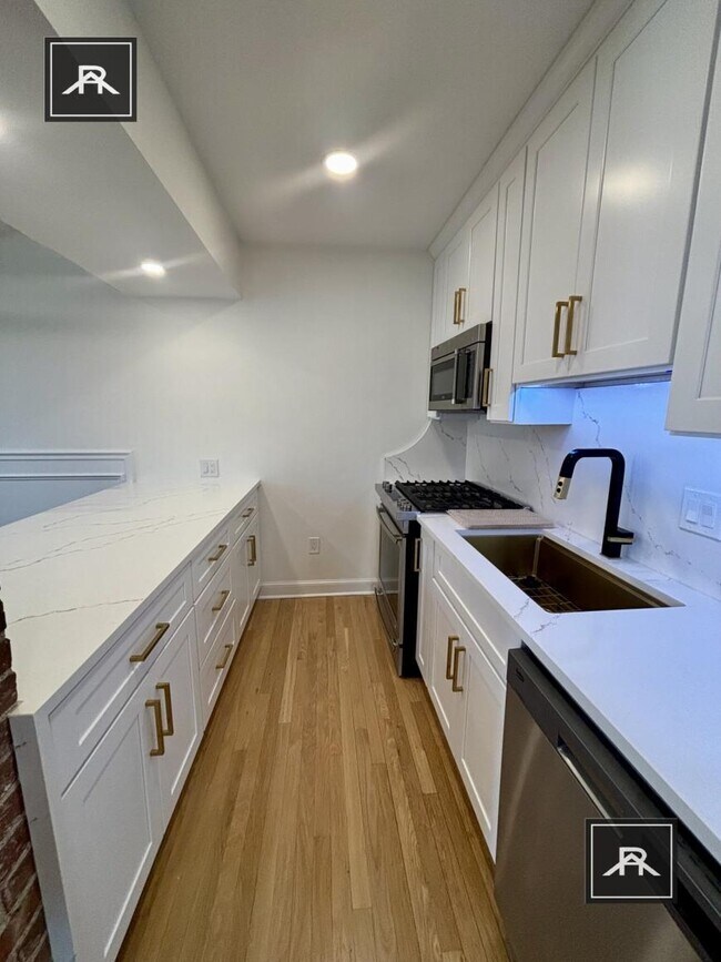 Foto del edificio - 2 bedroom in Brookline MA 02445