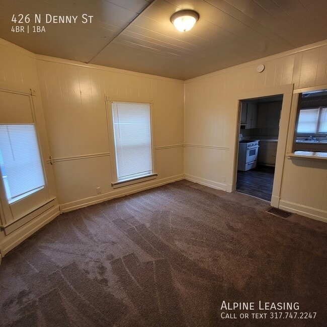 Building Photo - Near Irvington, 4BR House w/Garage Ready t...