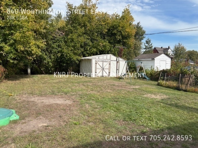 Building Photo - Two Bedroom Apartment (Second Floor)