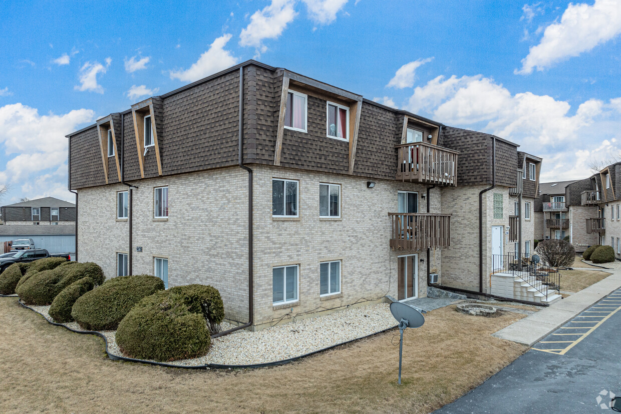 Imagen principal - 2301-2390 Bicentennial Ave