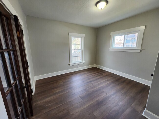 Foto del edificio - 530 Rosemont Ct NW